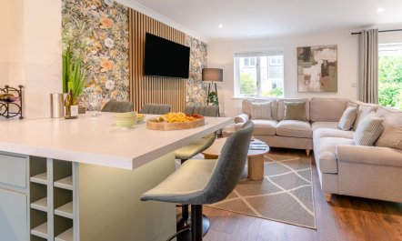 3 Bed in Goldenbank 8