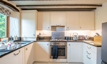 2 Bed in Heads Nook 2