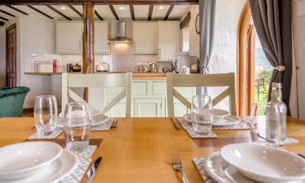 2 Bed in Heads Nook 9