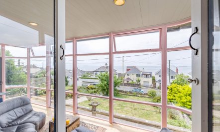 3 Bed in Ogmore-by-Sea 3