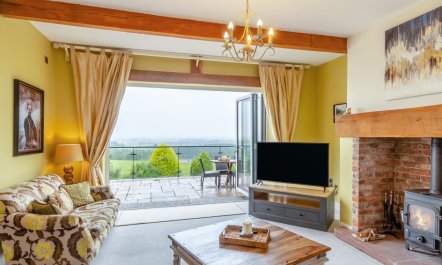3 Bed in Heads Nook 4