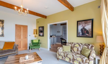 3 Bed in Heads Nook 6