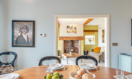 3 Bed in Heads Nook 9