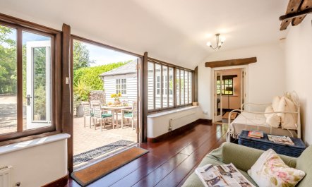 2 Bed in Yapton 1
