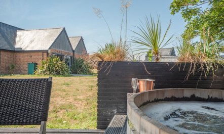 1 Bed in St. Marys Bay 8
