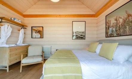 2 Bed in St. Marys Bay 9