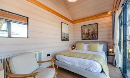 2 Bed in St. Marys Bay 8