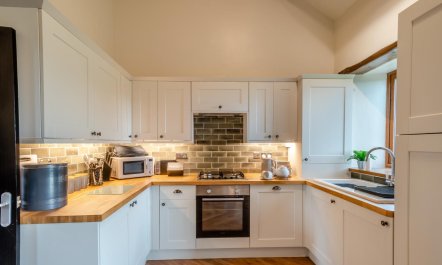 2 Bed in Heads Nook 2