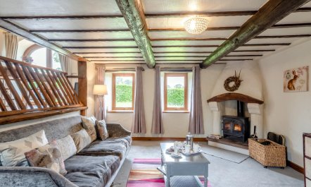 2 Bed in Heads Nook 3