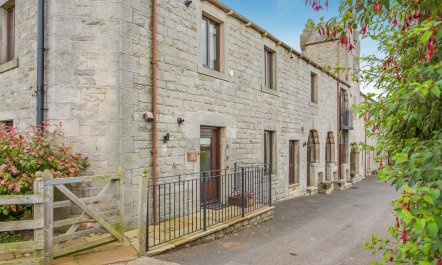 1 Bed in Heads Nook