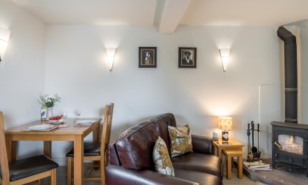 1 Bed in Heads Nook 4