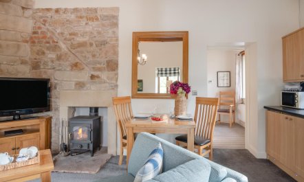1 Bed in Heads Nook 7