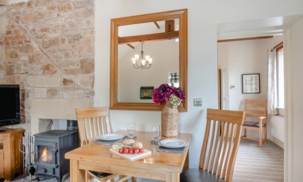 1 Bed in Heads Nook 8