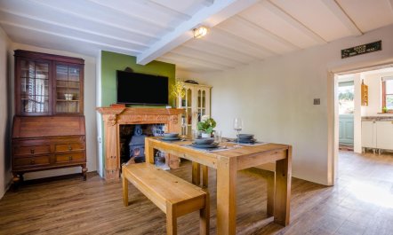 3 Bed in Stoborough 7