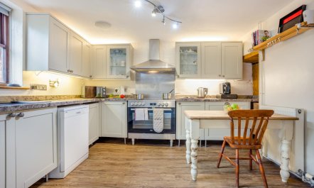 3 Bed in Stoborough 9