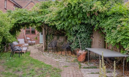 3 Bed in Stoborough 2