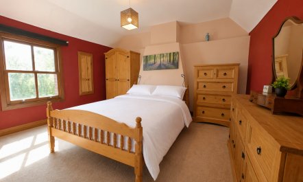 3 Bed in Stoborough 9