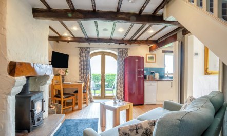 1 Bed in Heads Nook 2
