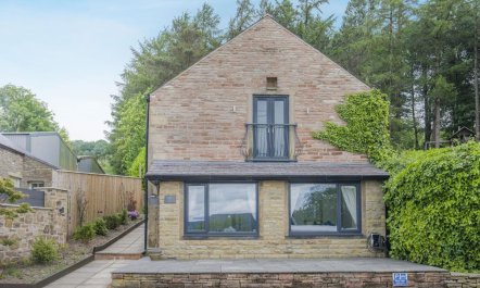 2 Bed in Whaley Bridge 2