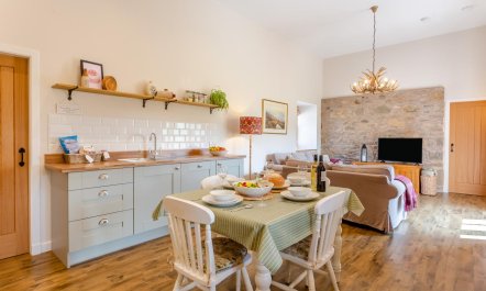 2 Bed in Monymusk 2