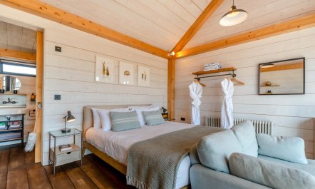 1 Bed in St. Marys Bay 7