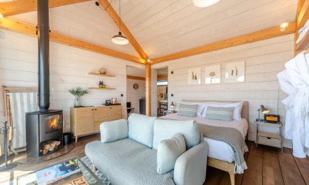 1 Bed in St. Marys Bay 6