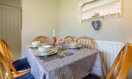 3 Bed in Borth-y-Gest 8
