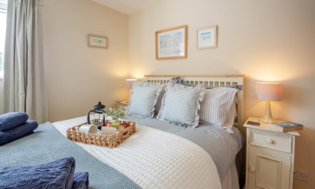 3 Bed in Borth-y-Gest 3