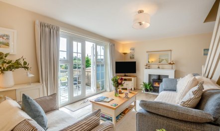 3 Bed in Borth-y-Gest 5