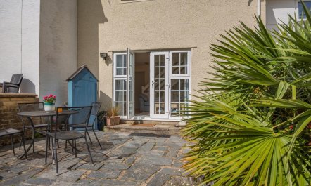3 Bed in Borth-y-Gest 4