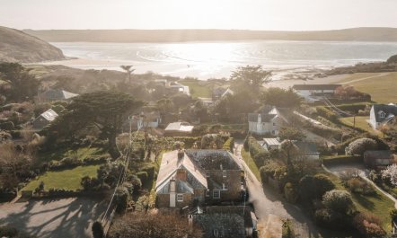 8 Bed in Trebetherick