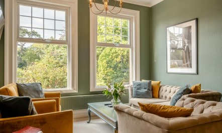 9 Bed in Totland Bay 3