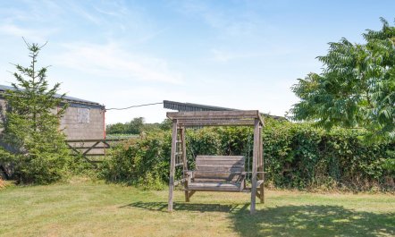 2 Bed in Awre 9