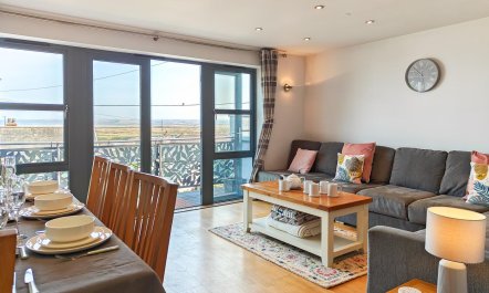 4 Bed in Westward Ho 2