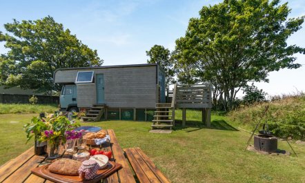 1 Bed in Solva