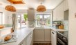 2 Bed in Lyme Regis 9