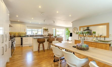 2 Bed in Clevedon 8