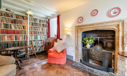 3 Bed in Stanley Pontlarge 5