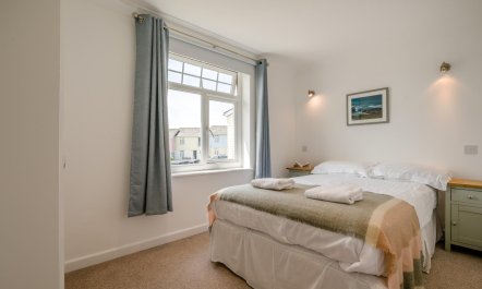 4 Bed in Newquay 8