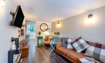 2 Bed in Bexhill-on-Sea 2