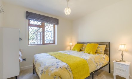 6 Bed in West Wickham 5