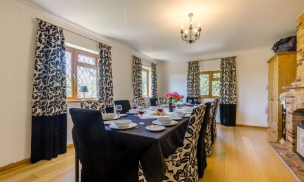 6 Bed in West Wickham 7