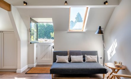 1 Bed in Bournheath 7