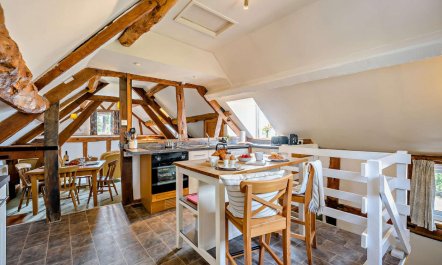 2 Bed in Cradley 9