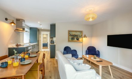 2 Bed in Stoke Abbott 3