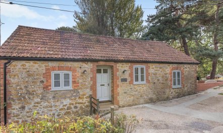 2 Bed in Stoke Abbott