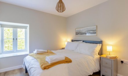 2 Bed in Stoke Abbott 9