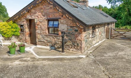 1 Bed in Llanfairpwll