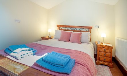 1 Bed in Llanfairpwll 3