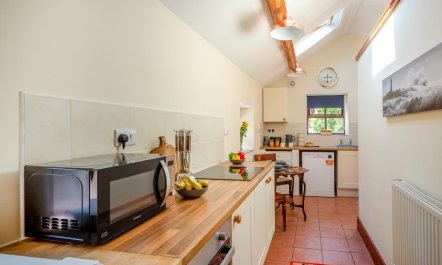 1 Bed in Llanfairpwll 6